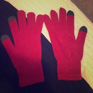 Fuchsia gloves